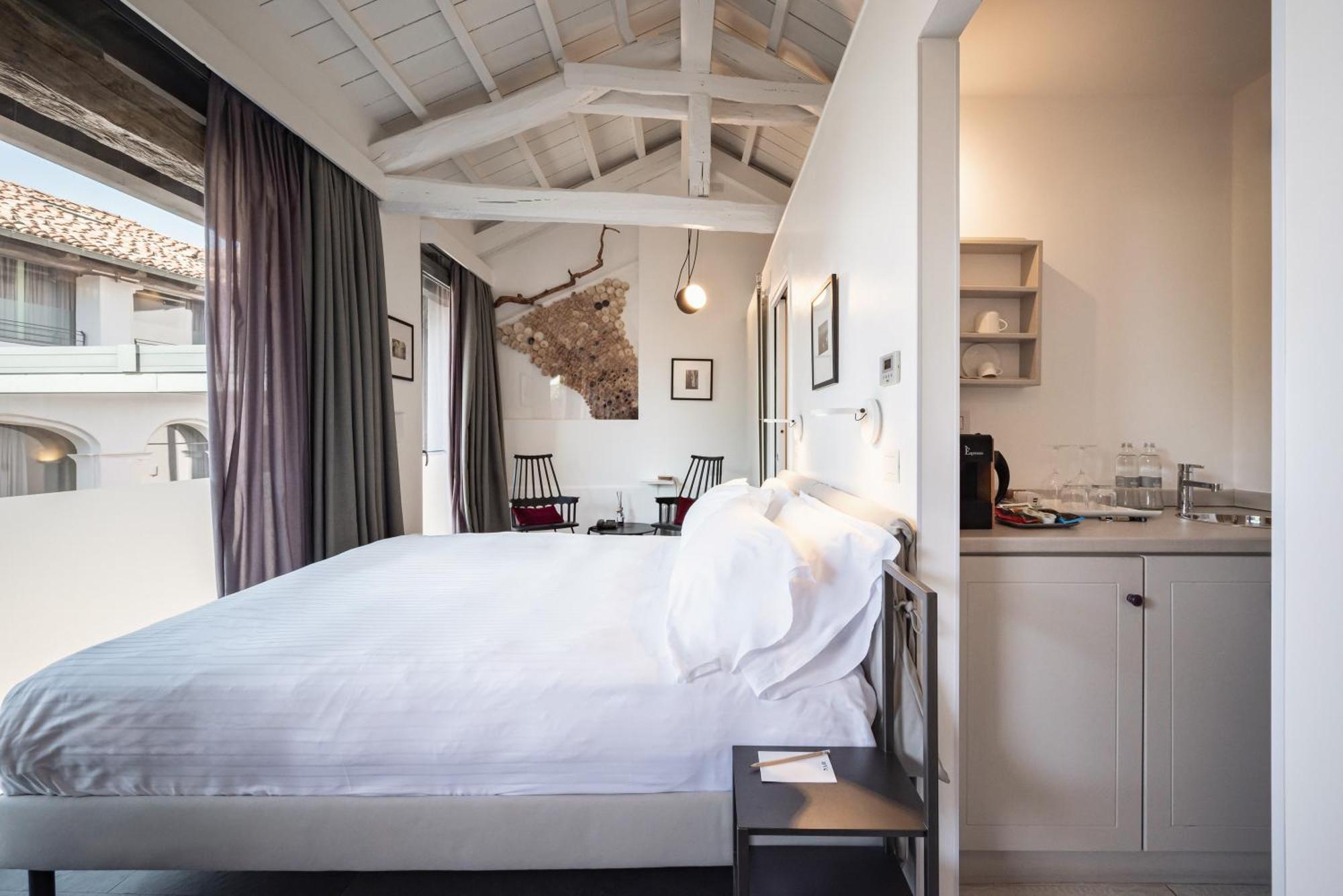 Uve Rooms & Wine Bar La Morra Dış mekan fotoğraf