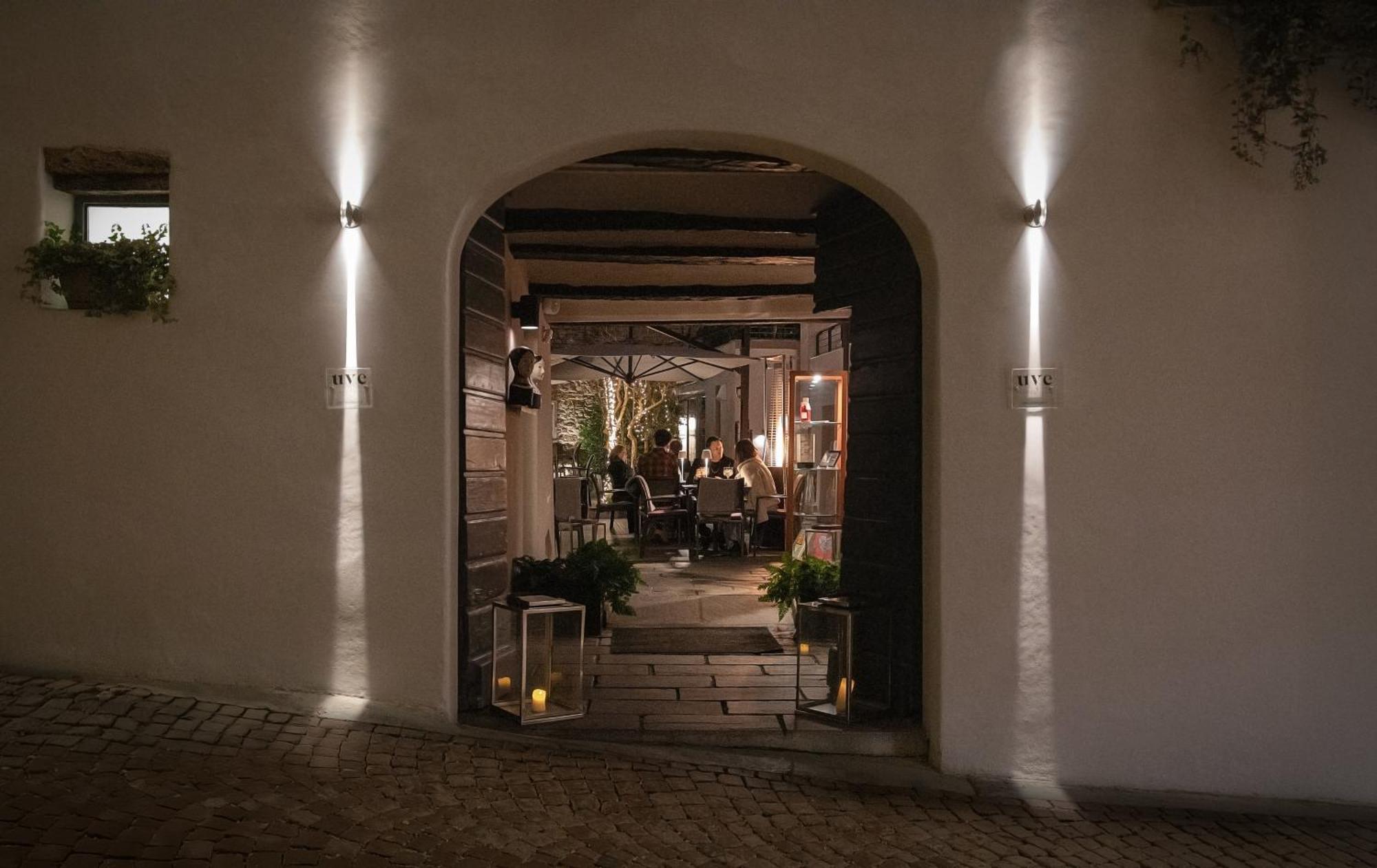 Uve Rooms & Wine Bar La Morra Dış mekan fotoğraf