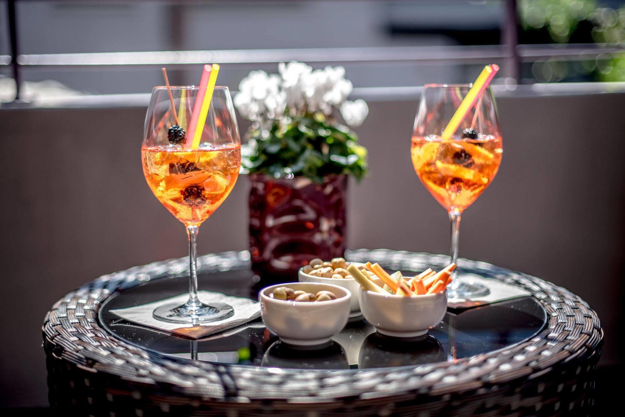 Uve Rooms & Wine Bar La Morra Dış mekan fotoğraf