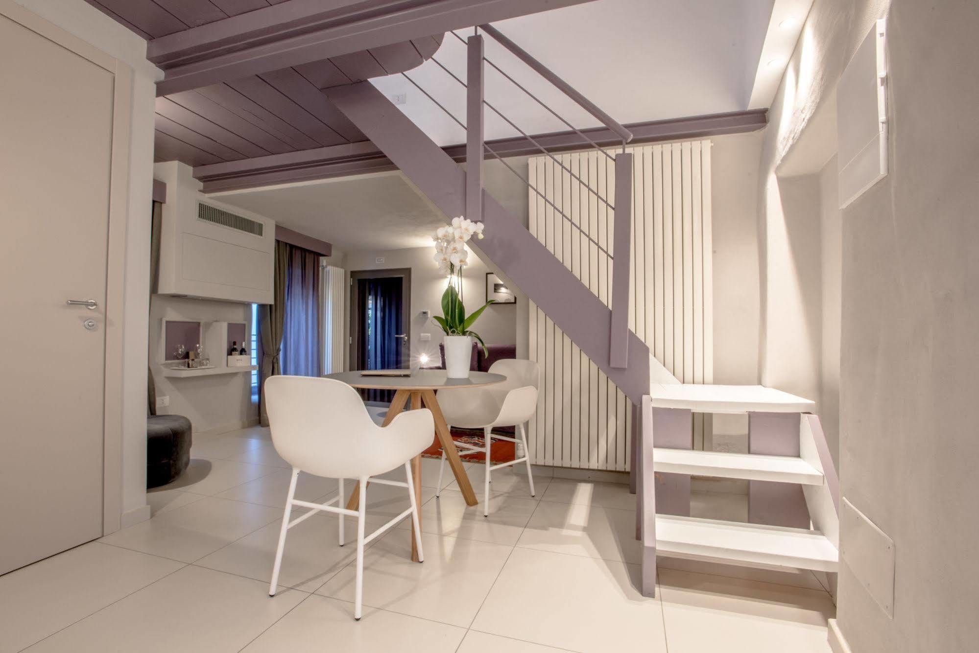 Uve Rooms & Wine Bar La Morra Dış mekan fotoğraf